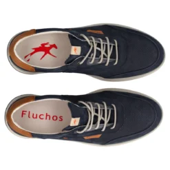 Stringata Uomo Blu in Pelle